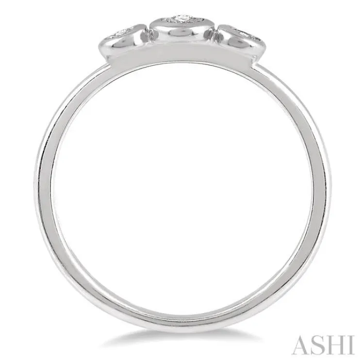 1/20 Ctw Triple Circle Round Cut Diamond Promise Ring in 10K White Gold