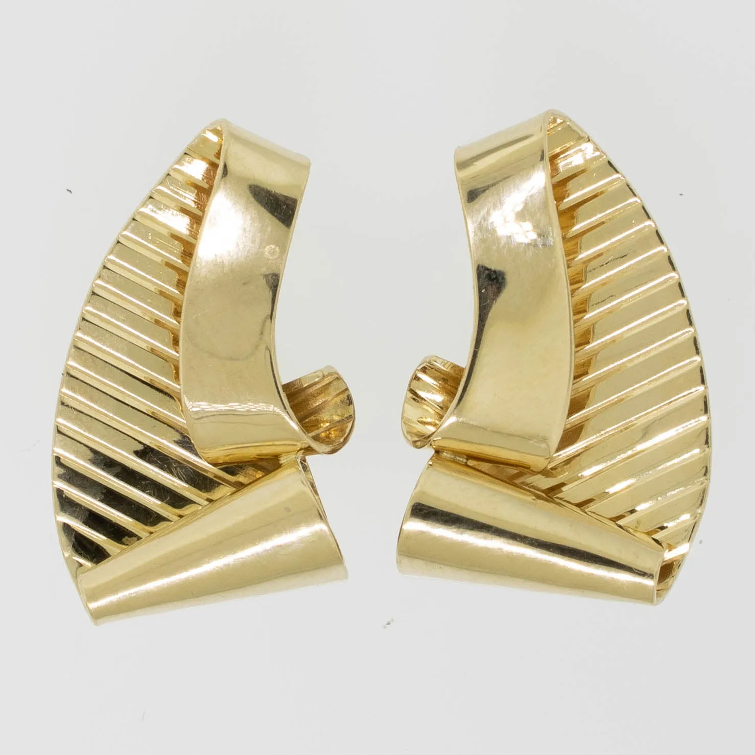 14K Yellow Gold Screw-back Clip-On Earrings Freeform Design Preowned Jewelry