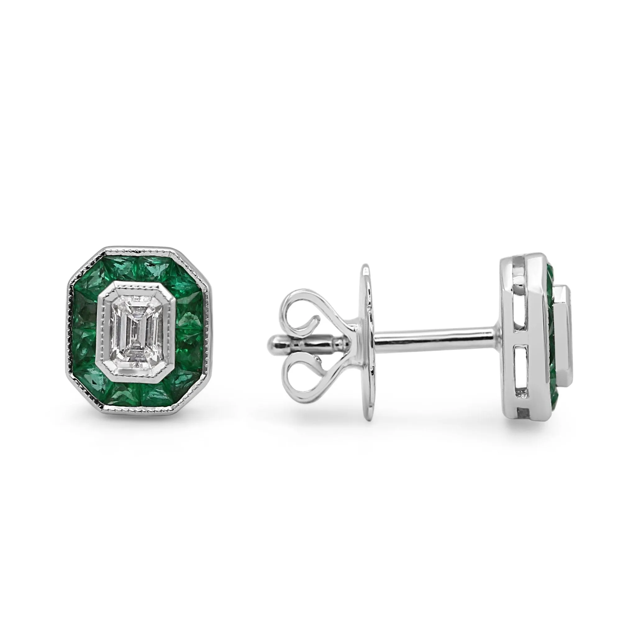 18ct White Gold Emerald Stud Earrings