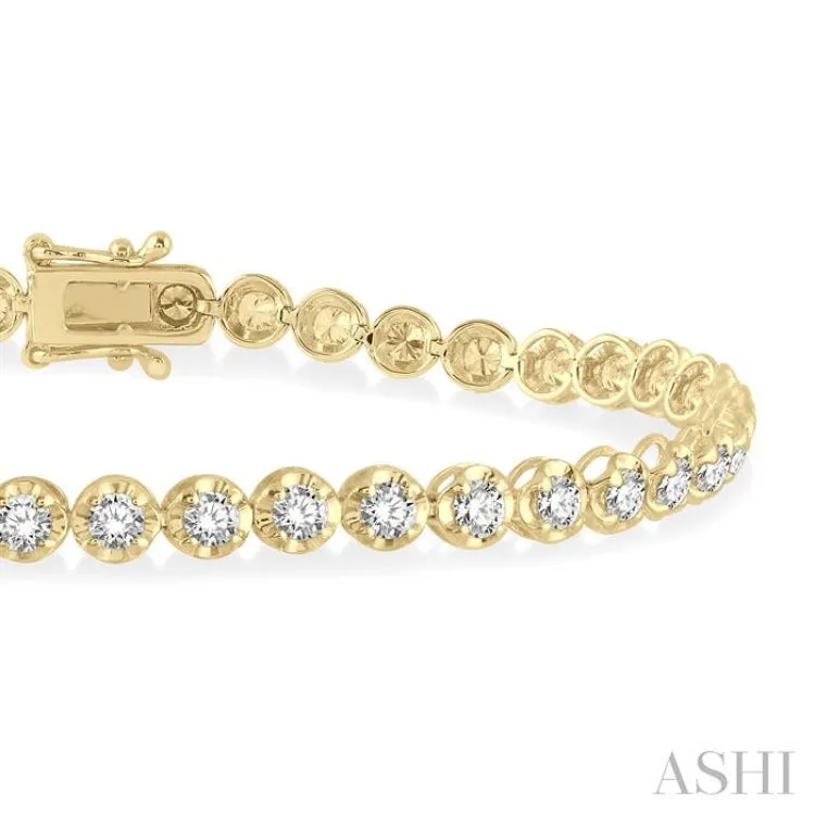 3 Ctw Round Cut Diamond Illusion Bracelet in 14K Yellow Gold