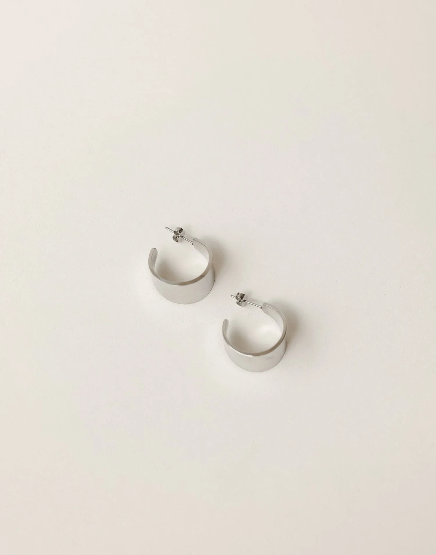 Anola Earrings (Silver)