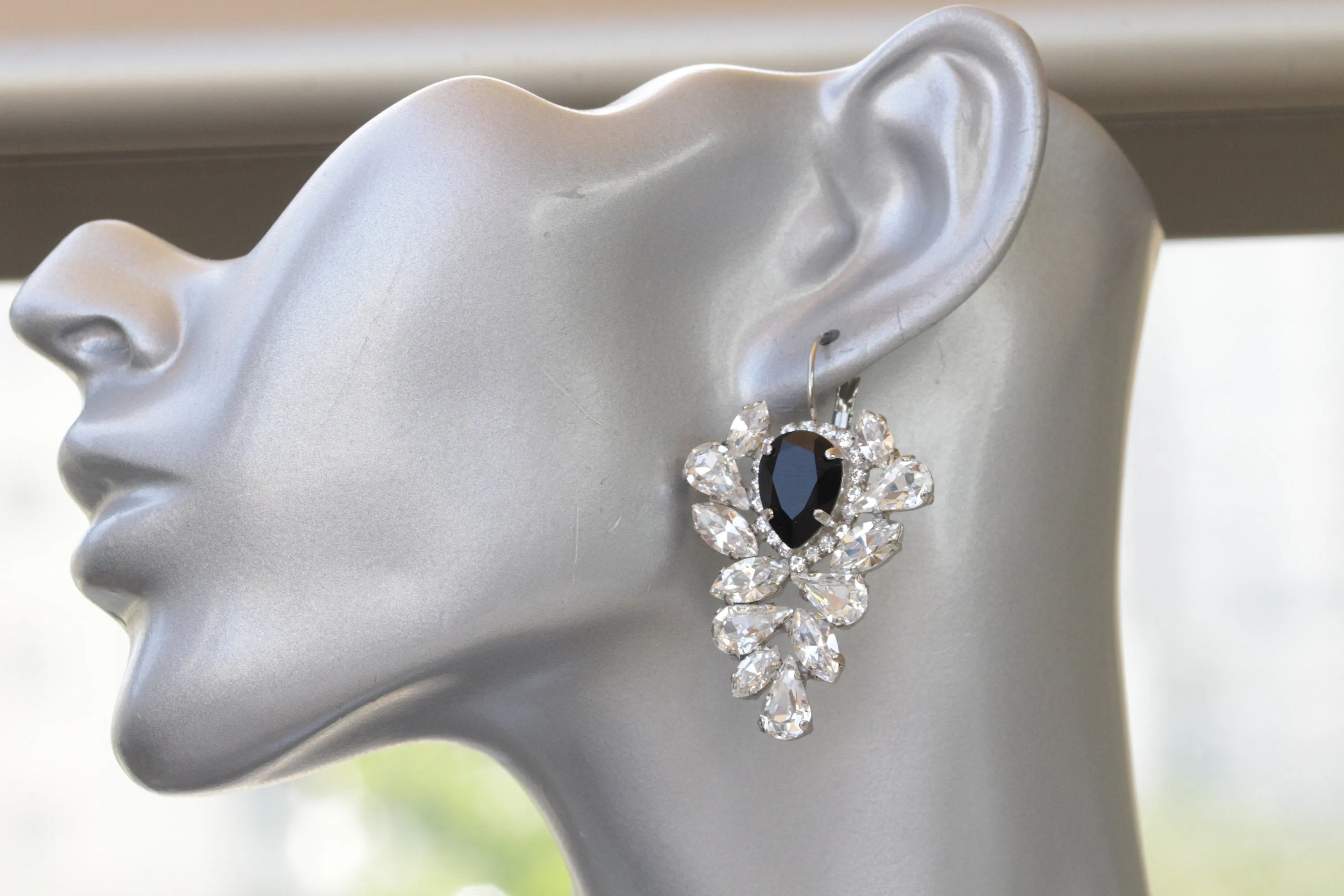 BLACK CLUSTER DROP Earrings