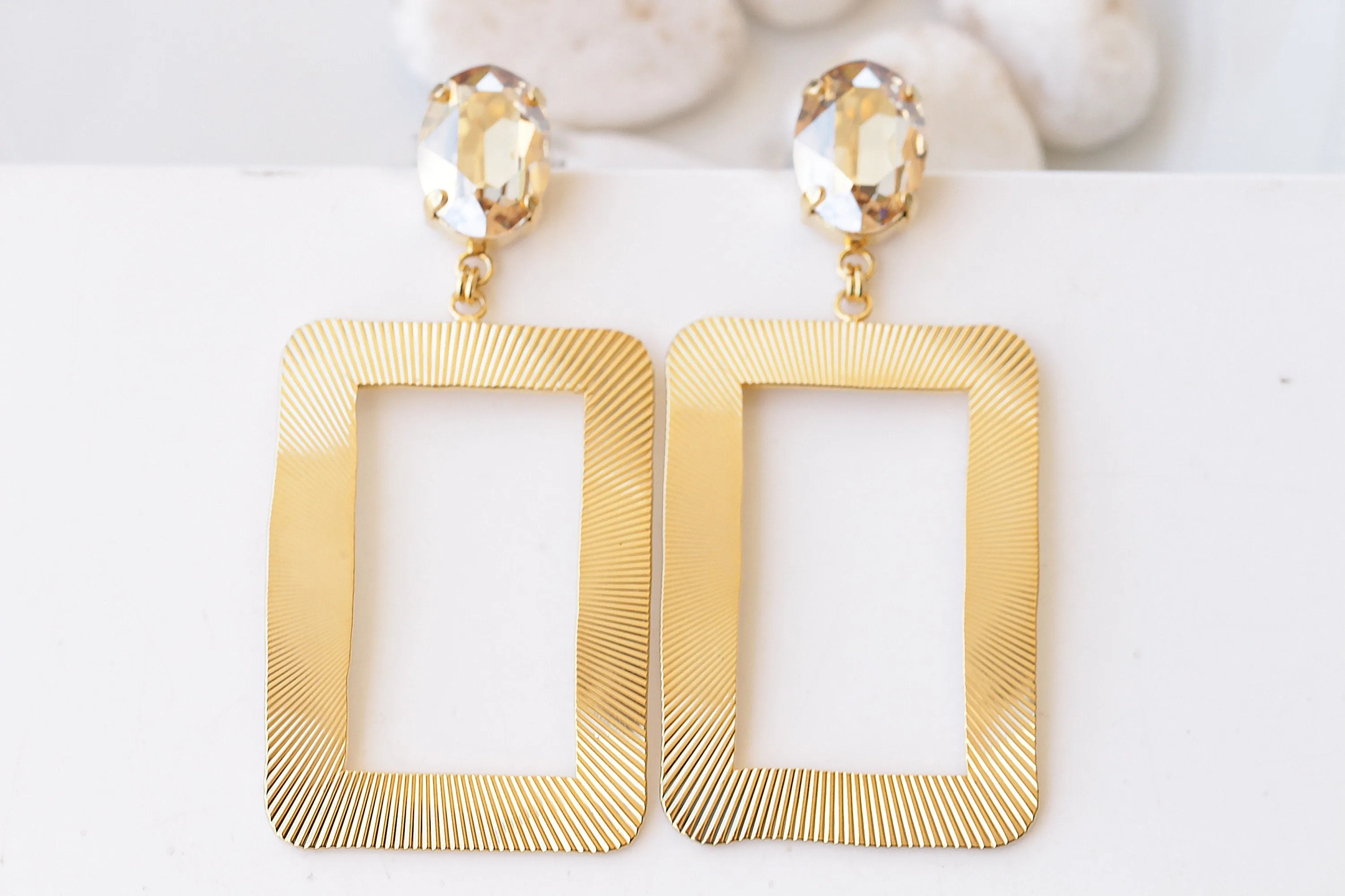 CHAMPAGNE STATEMENT EARRINGS