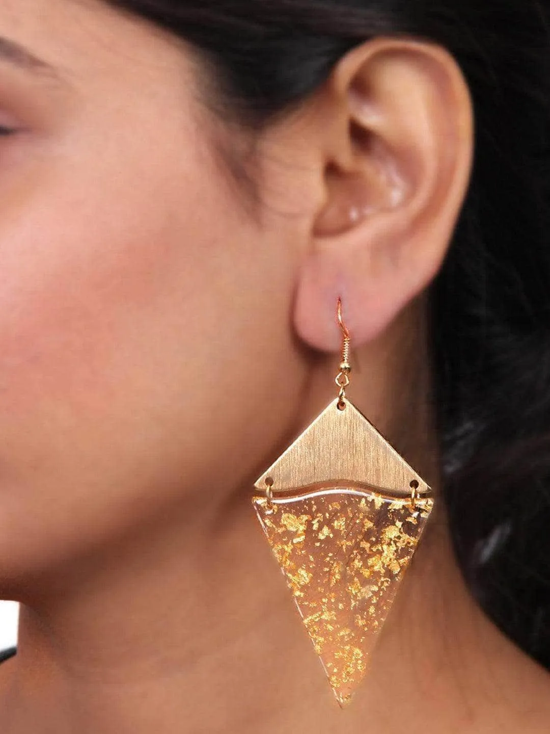 Dust Earrings Golden