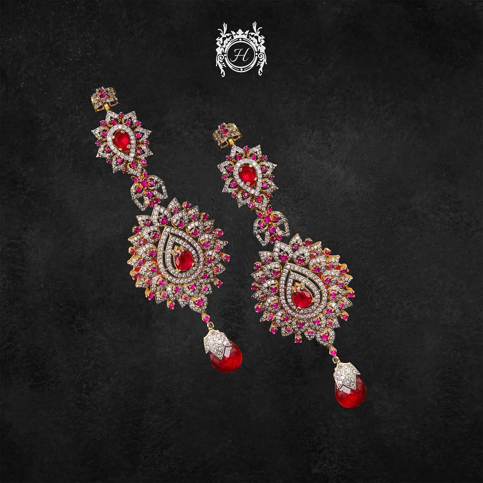 Earrings in Chetum and Zircons