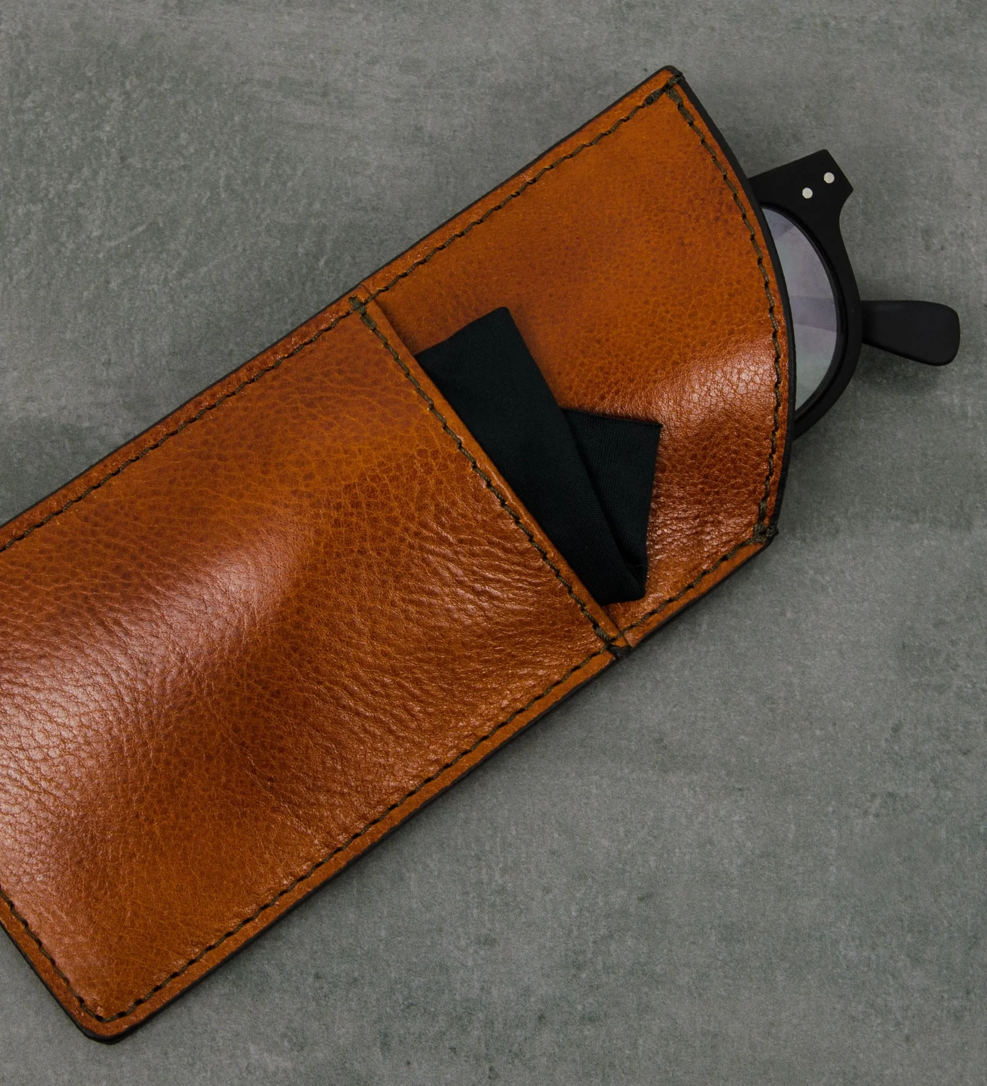 Leather Glasses Sleeve - One Hundred Years of Solitude