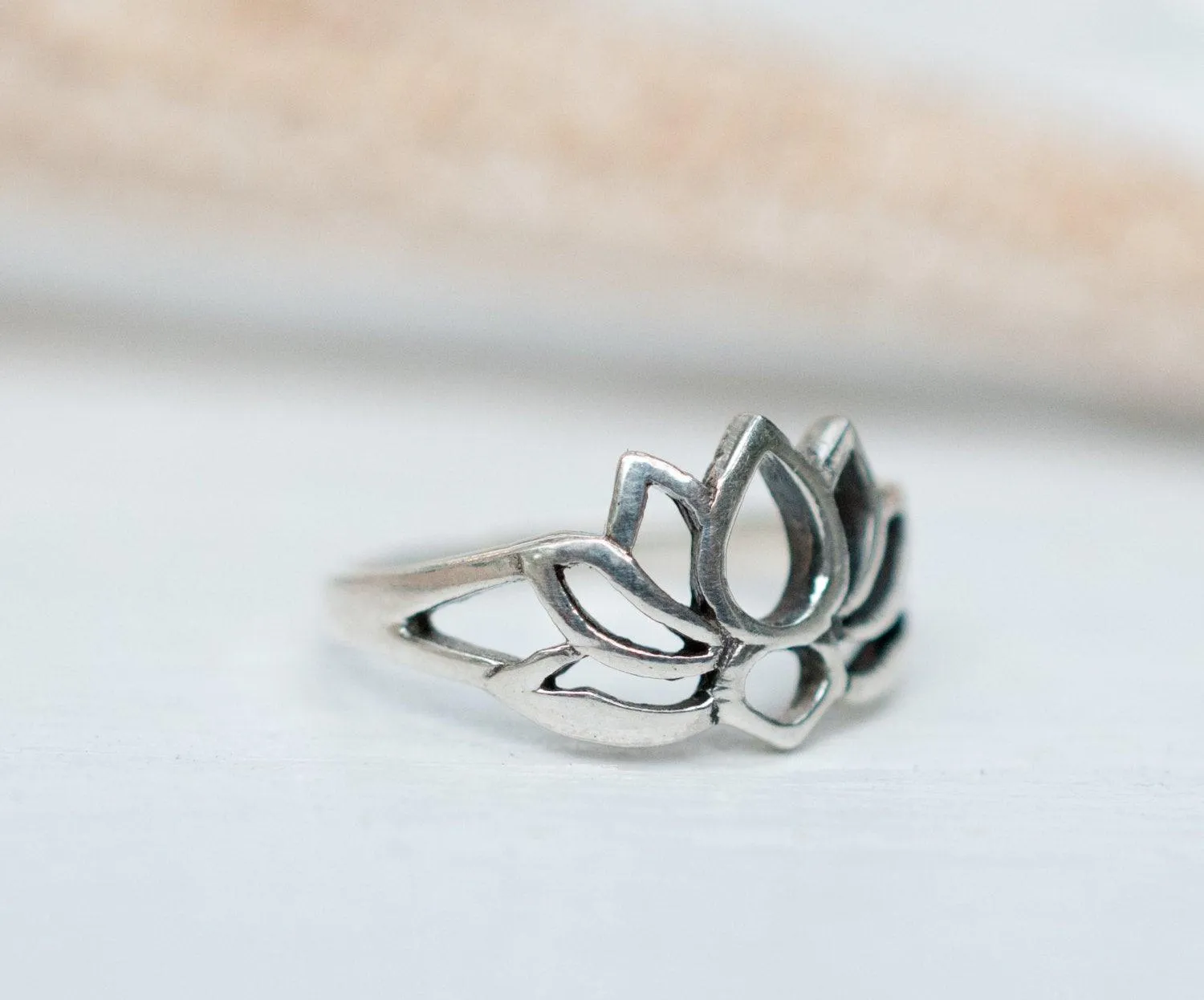 Lotus midi ring  ~ Sterling Silver 925 ~ MR171