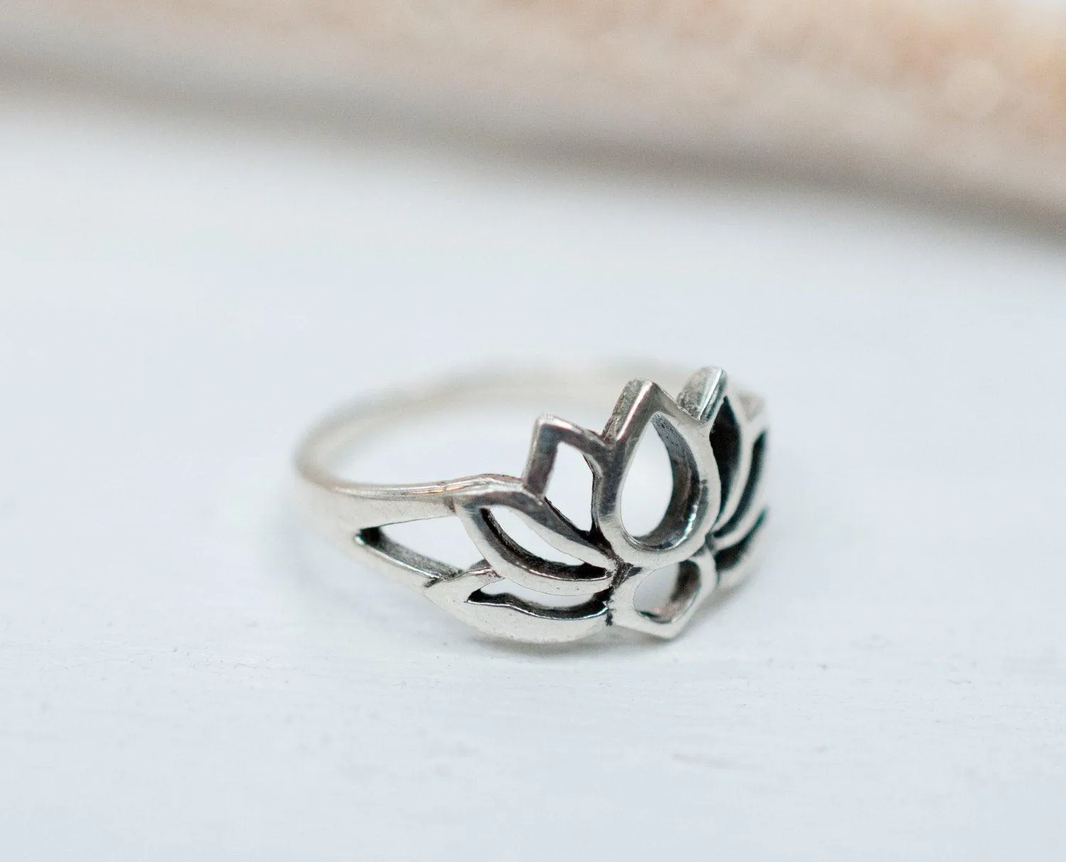 Lotus midi ring  ~ Sterling Silver 925 ~ MR171