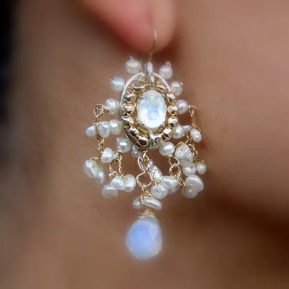 Maharaja Moonstone Pearl Earrings