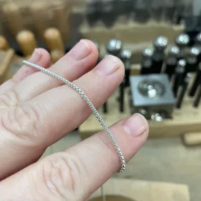 Medium Rounded Box Chain