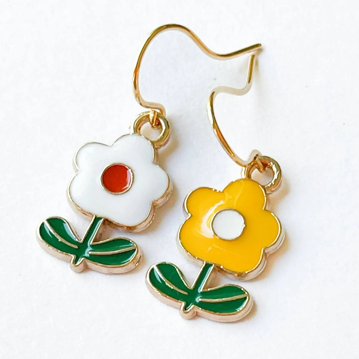 Nest Pretty Things | Small Enamel Flower Mismatch Earrings