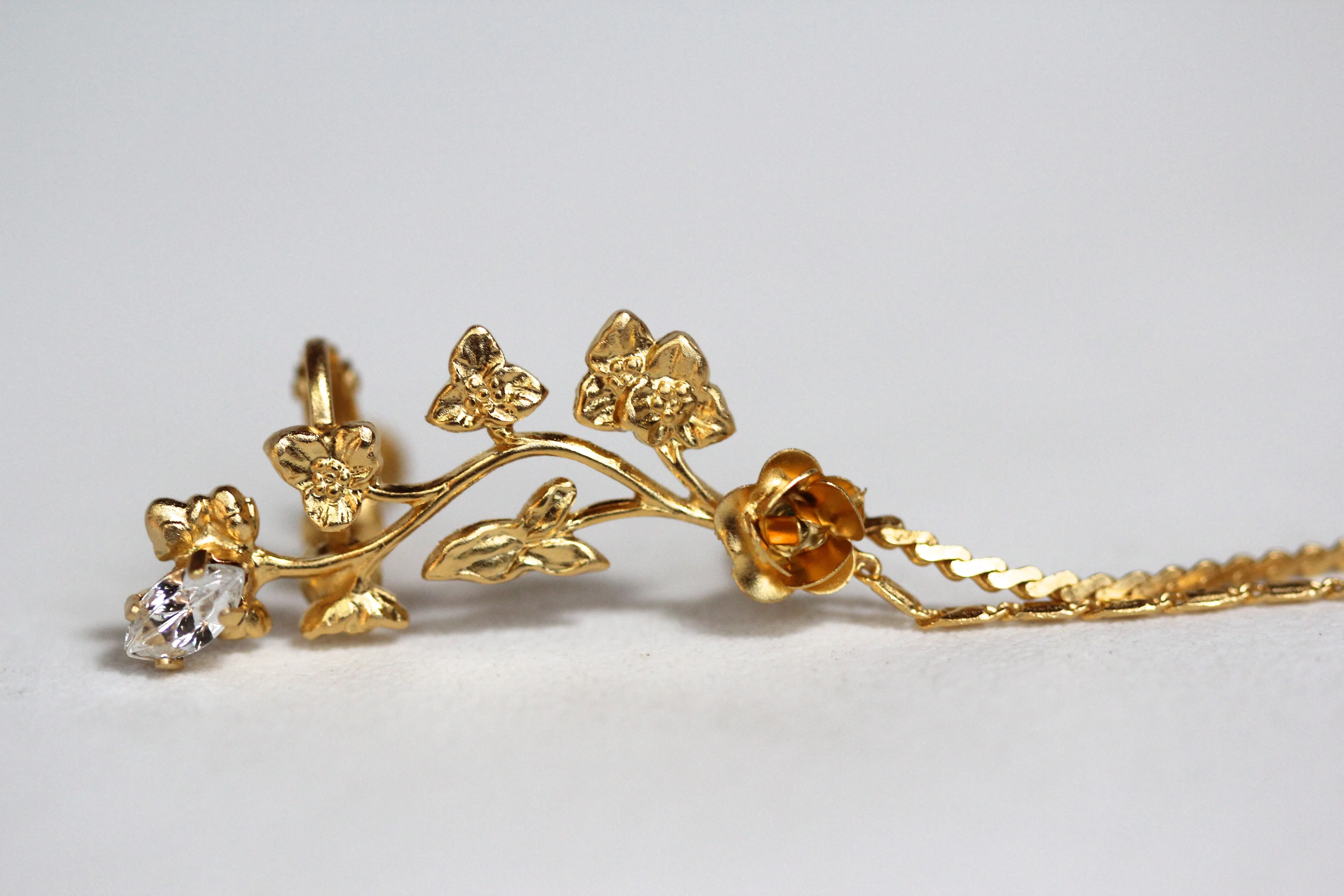 Preorder * Angie Ear Cuff