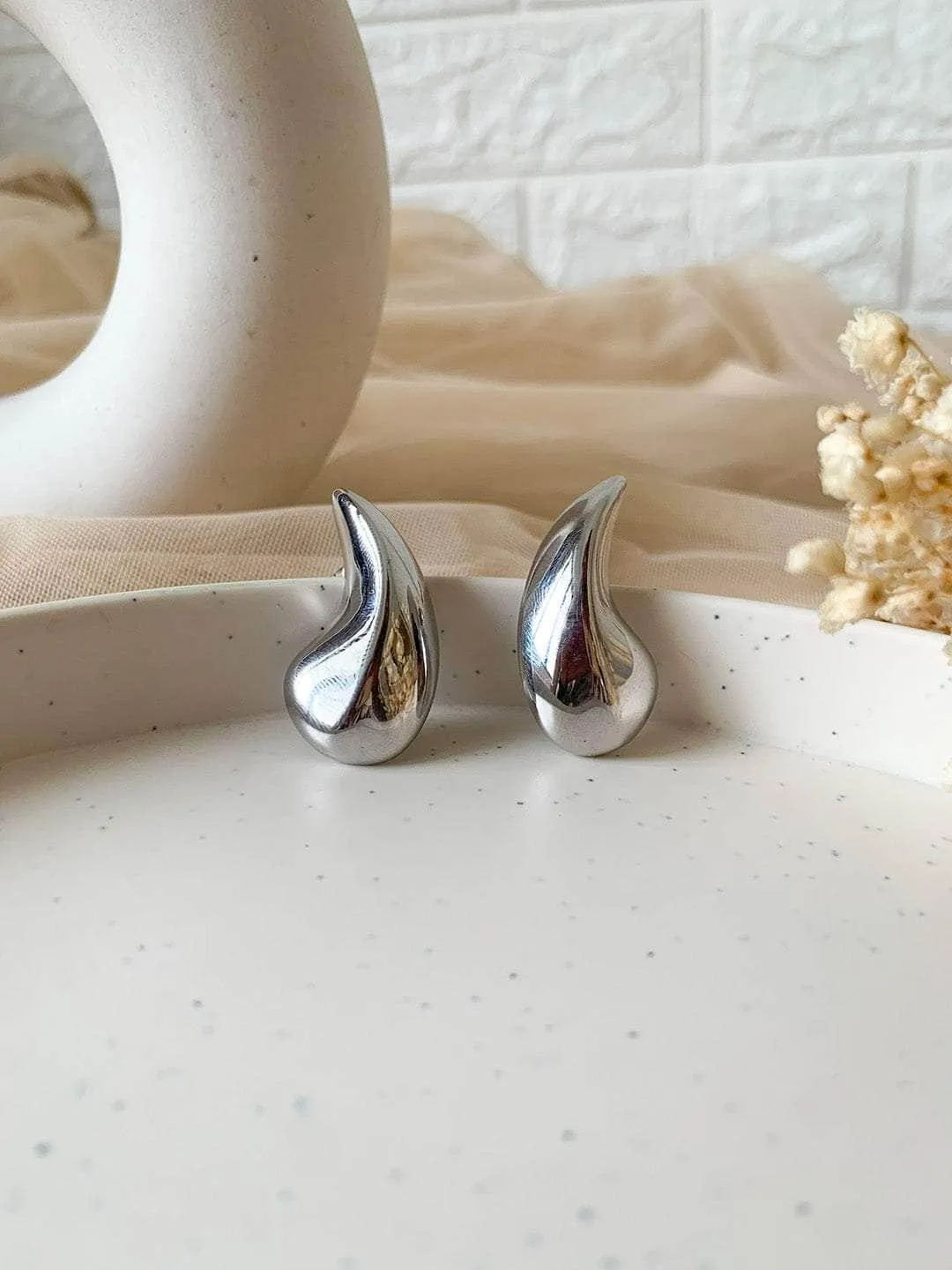 Small Eggplant Earrings Silver