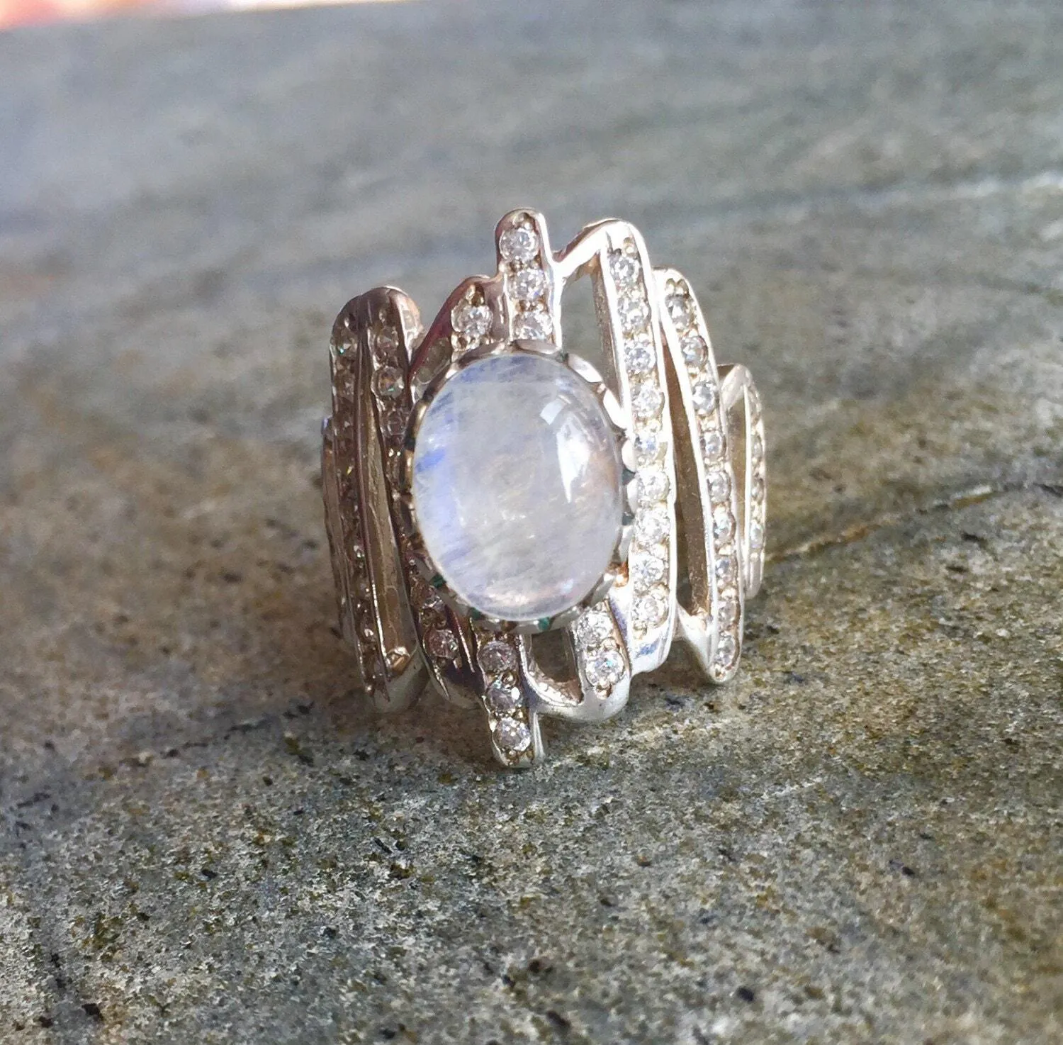 Stalactite Moonstone Ring - Genuine Rainbow Moonstone - Vintage Retro Ring